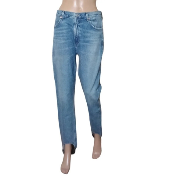 CITIZENS OF HUMANITY Valerie High Rise Tapered Stirrup Jean in Caraway - Picture 2 of 9